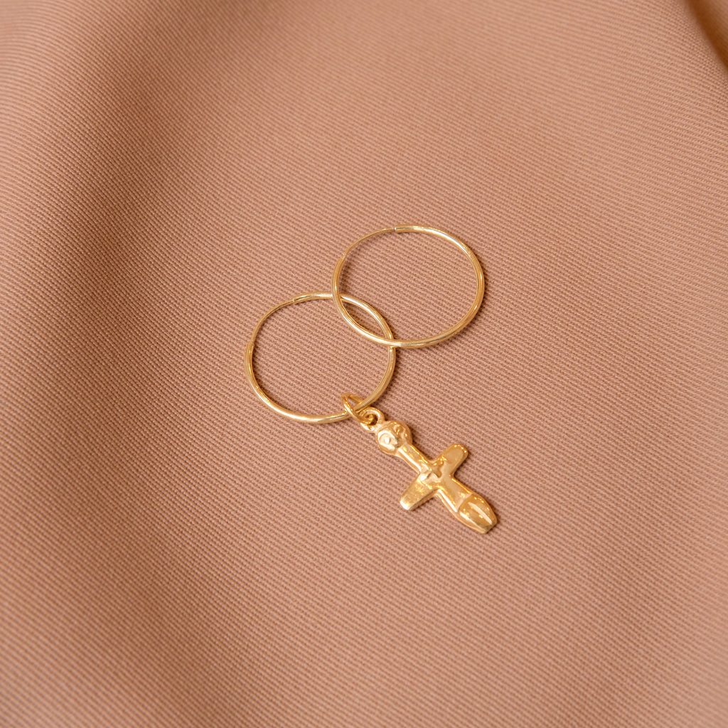Hoop Earrings with Fertility Figurine pendant - Sister the brand