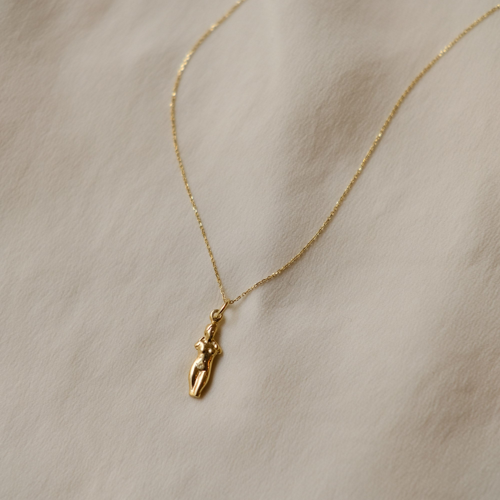 アクセサリー APHRODITE GANG PENDANT TOP  18K Personalized Aphrodite Necklace, Aphrodite Pendant, Goddess