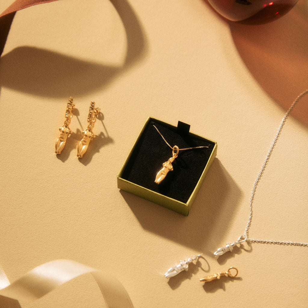 Aphrodite Pendant & Necklace - Gold-Plated Silver - Small - Sister the brand