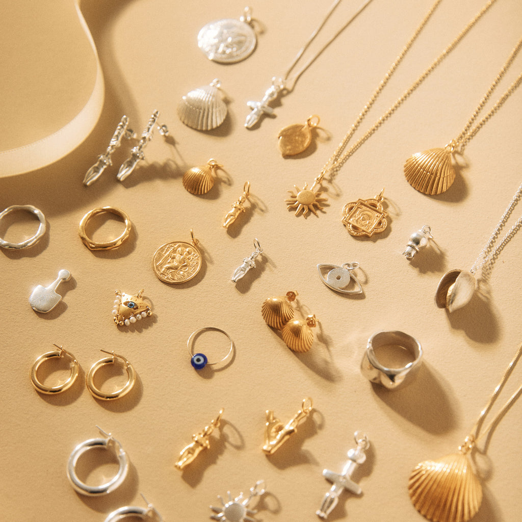 Medium Shell Pendant - Gold-Plated Silver - Sister the brand